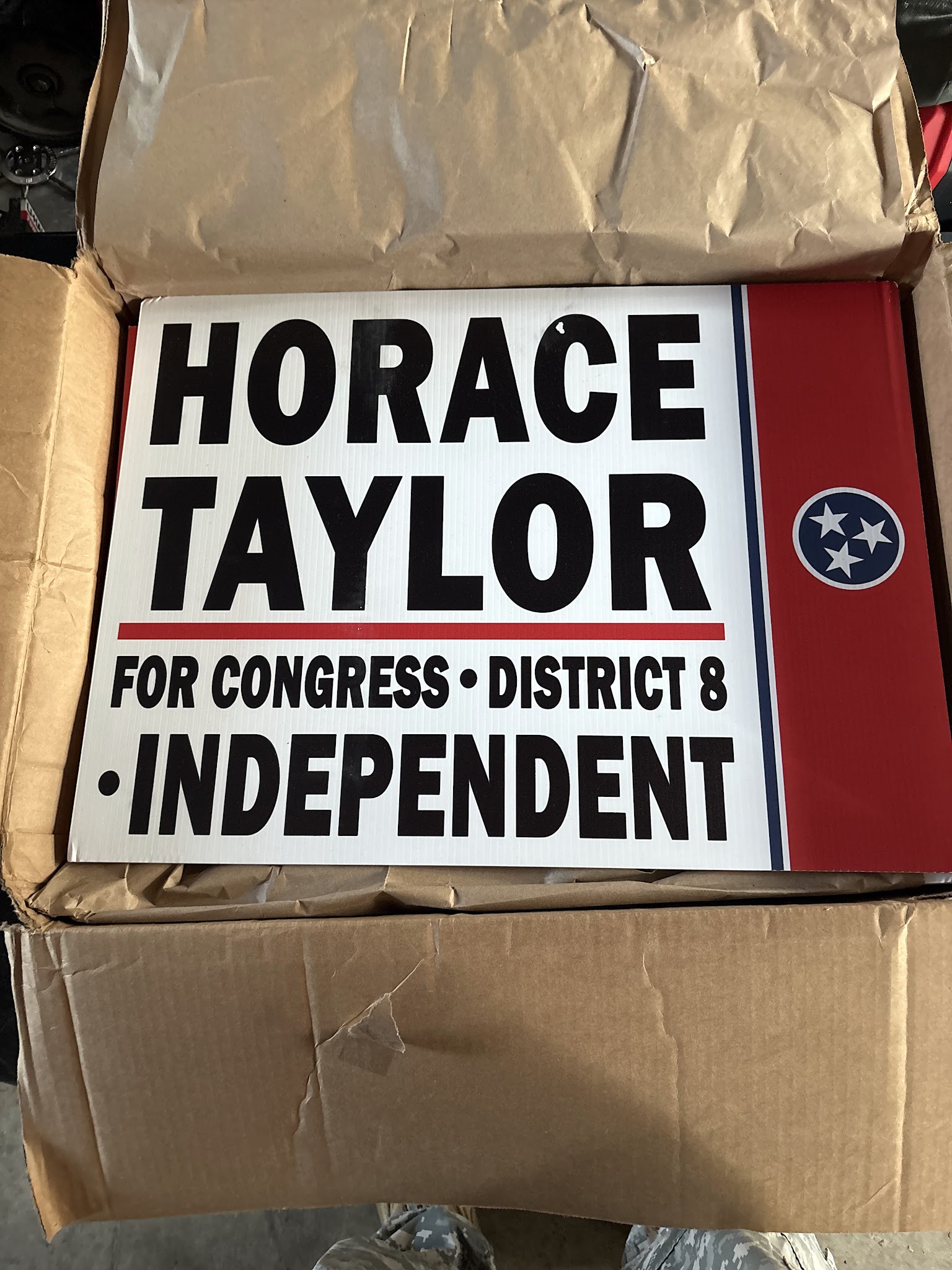 Get you free yard signs and support the Independent movement!